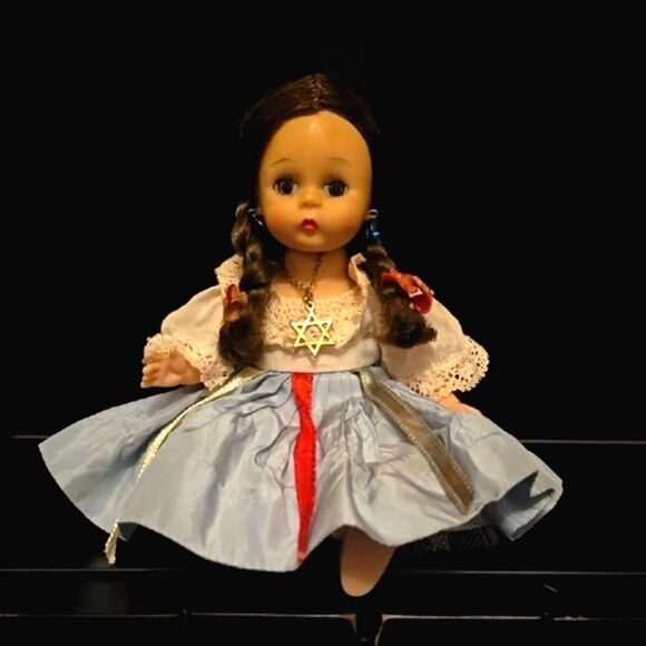 MADAME ALEXANDER DOLL! 12'inch, "ISRAEL Lil". - Picture 2 of 7